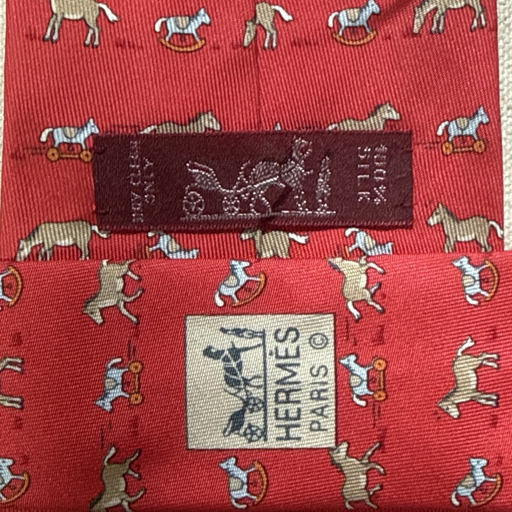 Hermes silk horse print necktie pink equestrian france luxury